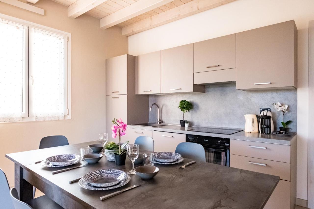 Residenza Oleandro Lägenhet Desenzano del Garda Exteriör bild