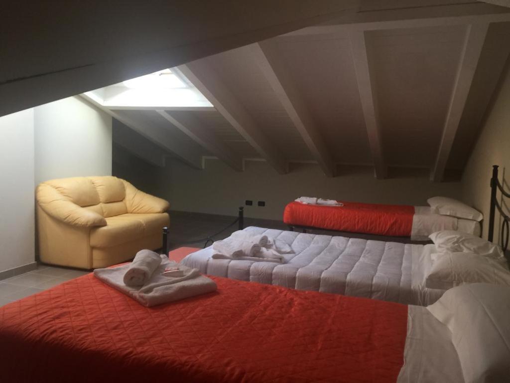 Residenza Oleandro Lägenhet Desenzano del Garda Exteriör bild