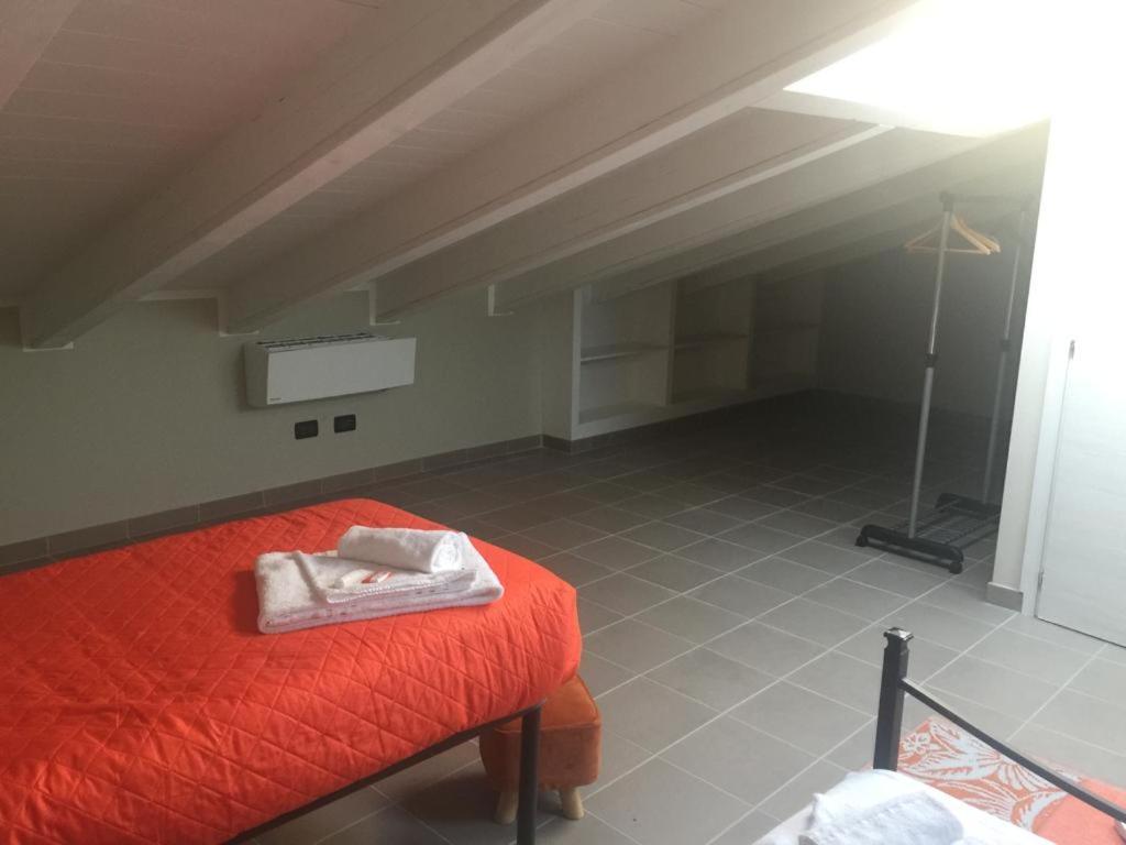 Residenza Oleandro Lägenhet Desenzano del Garda Exteriör bild